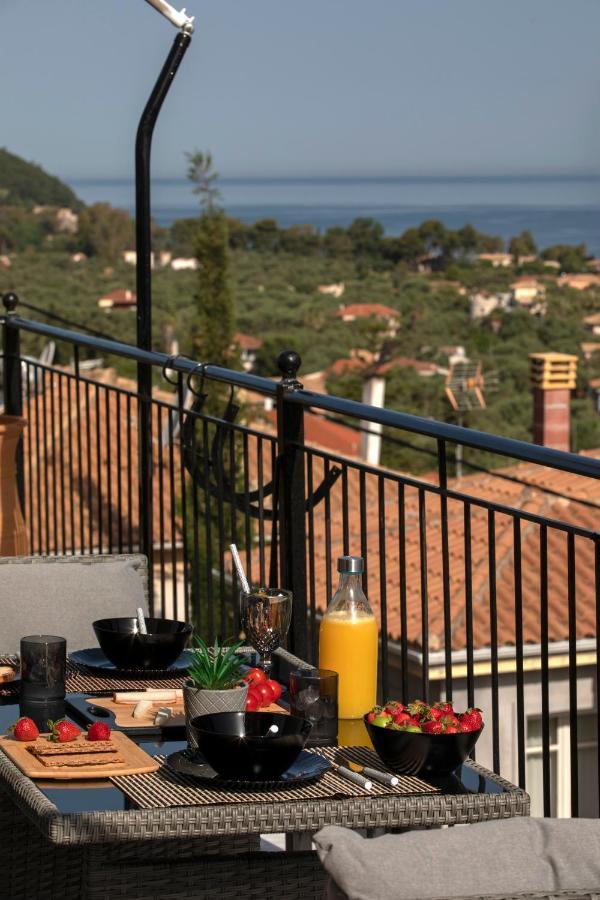 Villa Dimitris - The House Experience Frínion المظهر الخارجي الصورة